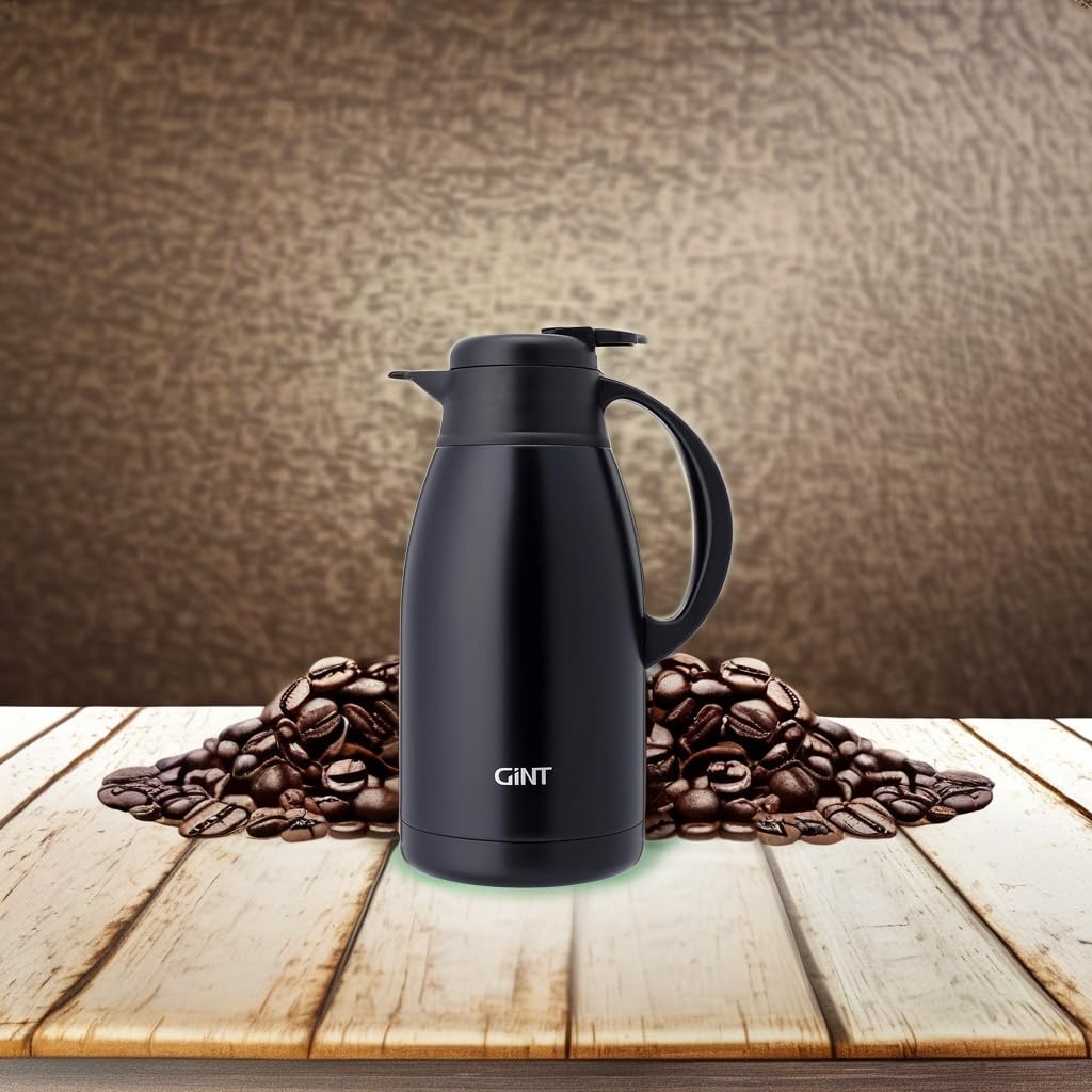 GiNT carafe interior stainless close-up preserving flavor and hygiene