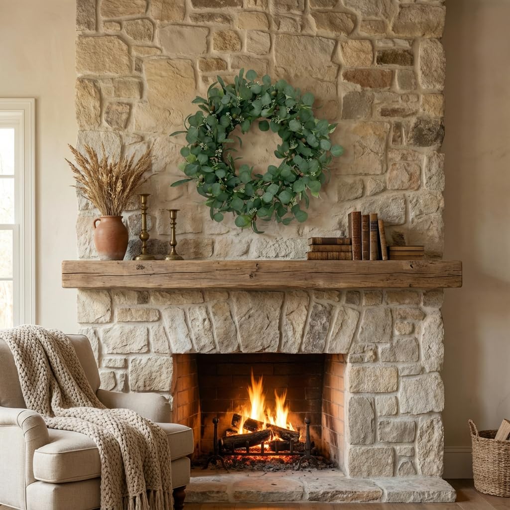 GinzeTop eucalyptus leaf close-up showing natural texture and depth