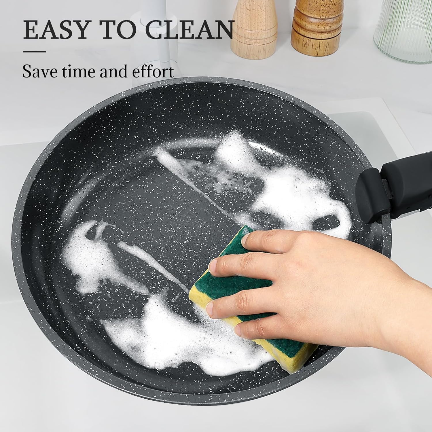 GiPP 2-qt saucepan with silicone lid showing secure covered cooking