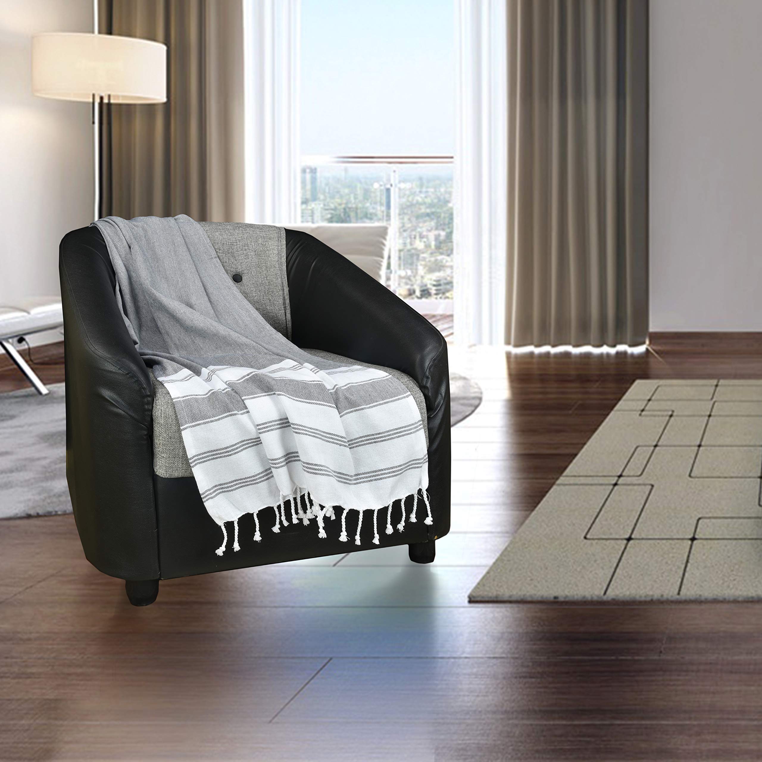 GLAMBURG bathroom styled display emphasizing elegant bath sheet functionality
