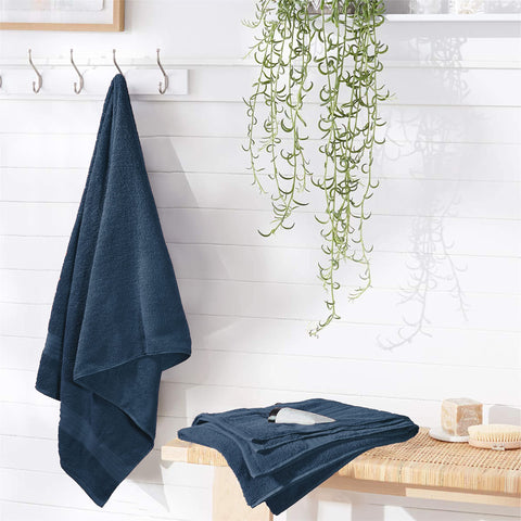 GLAMBURG close-up of cotton loops highlighting plush texture and absorbency