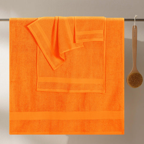 GLAMBURG hand towels and washcloths neatly arranged to show coordinated grooming use