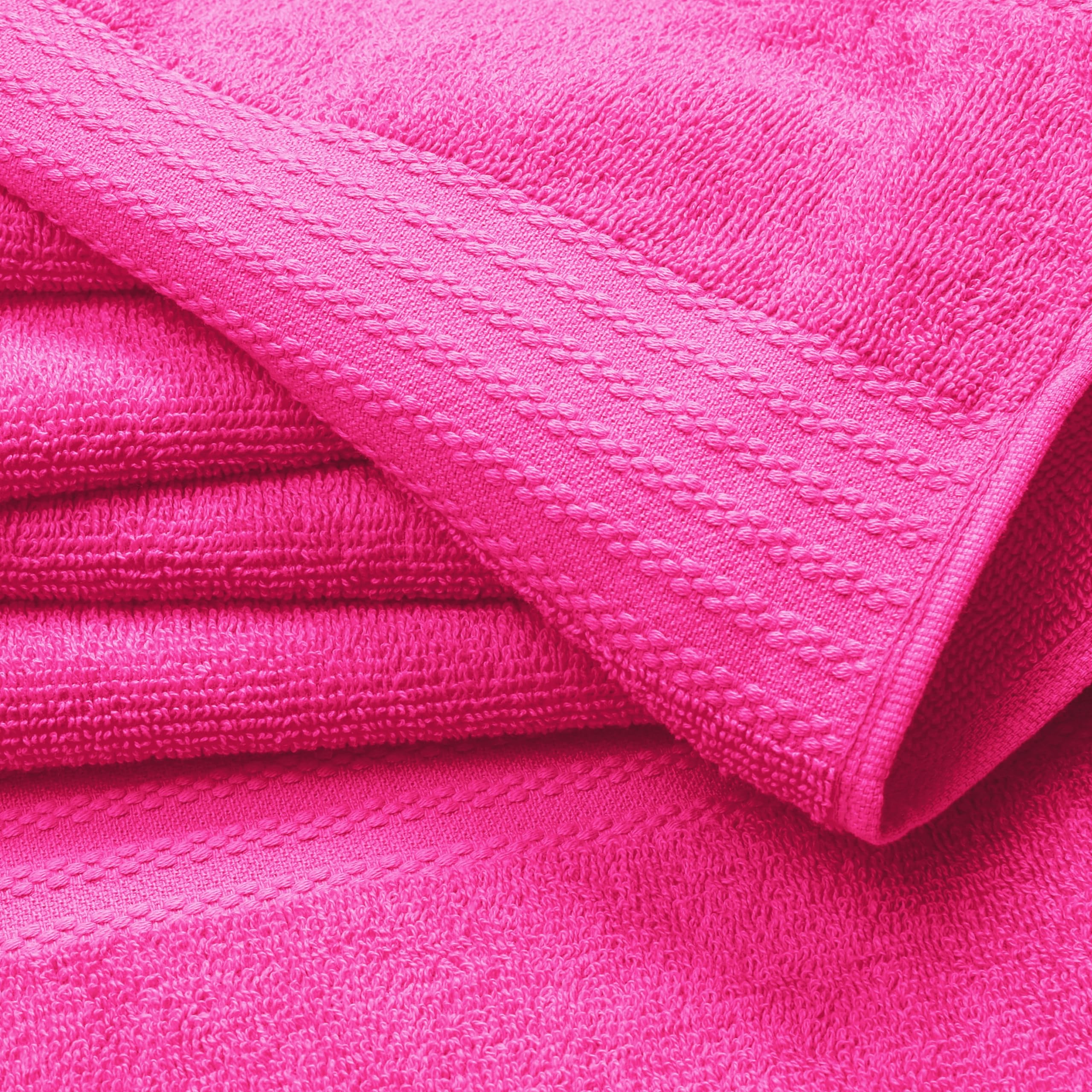 GLAMBURG close-up of ringspun cotton texture highlighting softness and absorbency