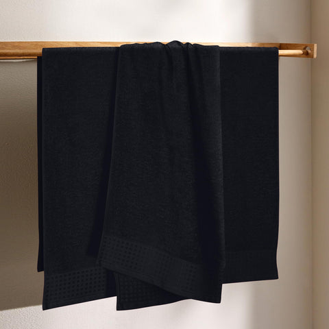 GLAMBURG towel edge label detail shows brand and reinforced hem durability