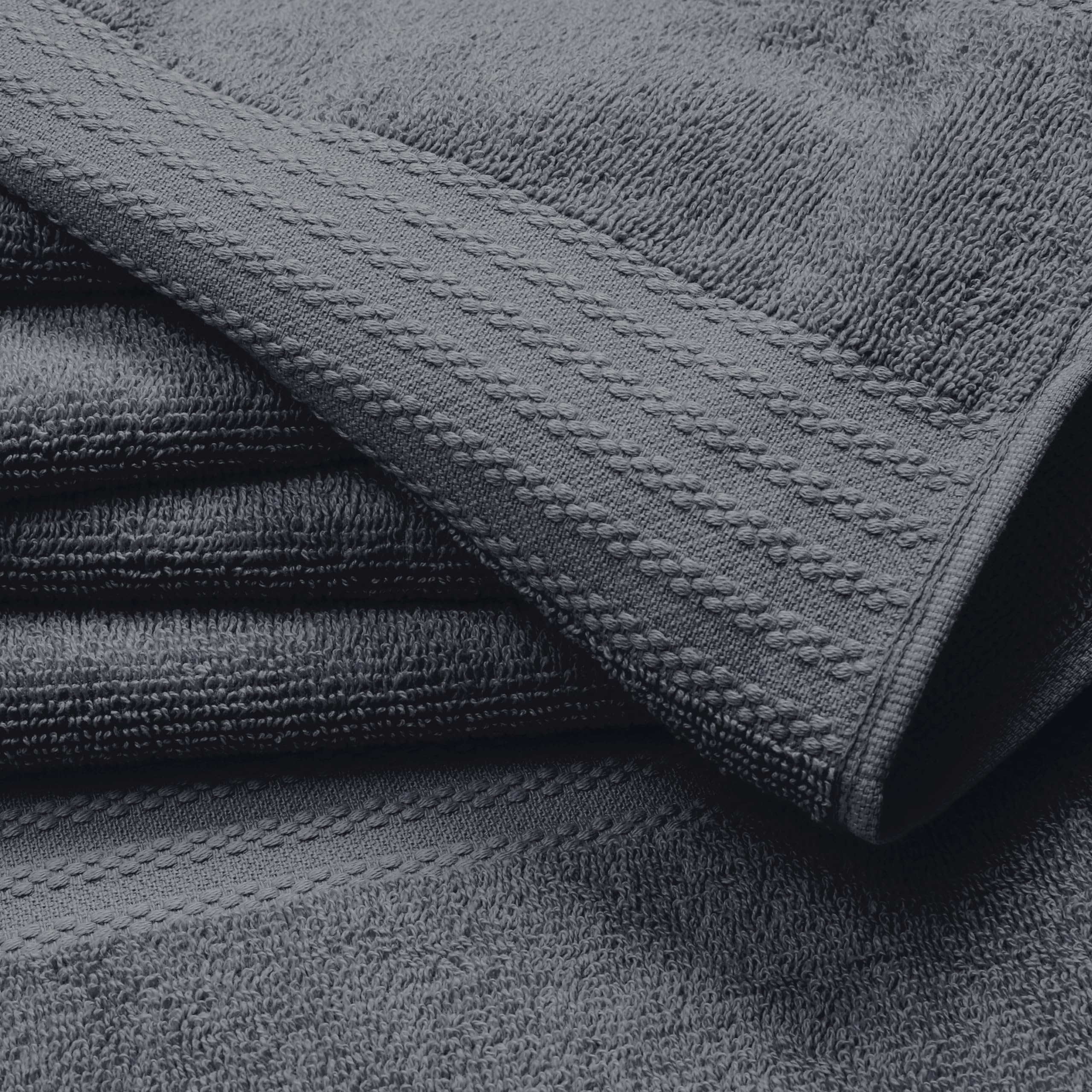 GLAMBURG folded towel stack highlighting plush layers and quick-dry benefit