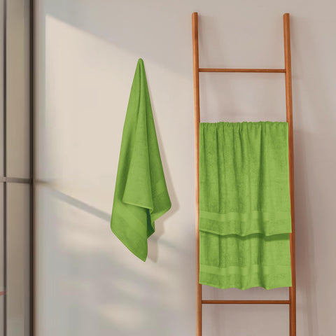 GLAMBURG towel in hand demonstrating soft texture and quick-drying benefit