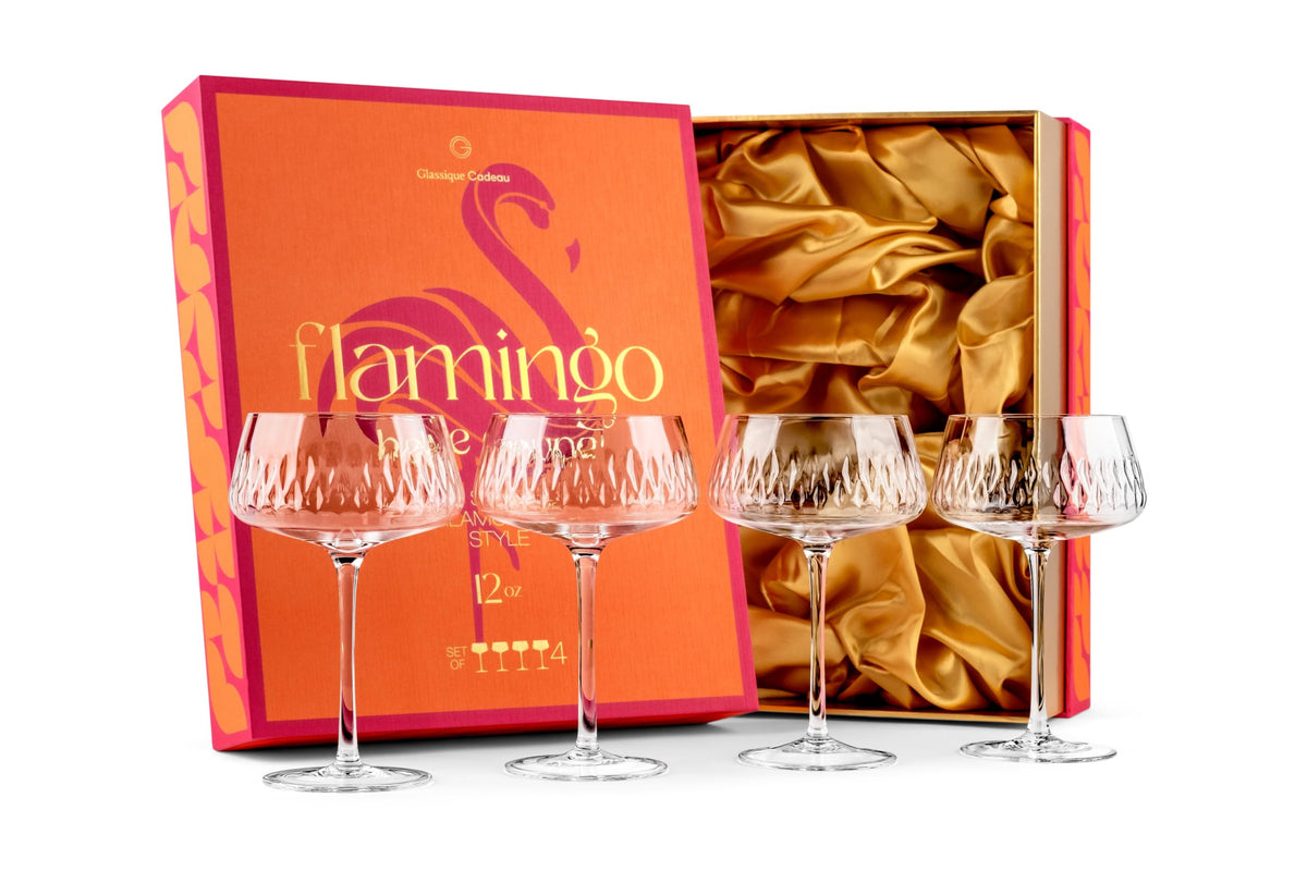 GLASSIQUE CADEAU front packaging showing four coupe glasses and gift box, elegant presentation benefit