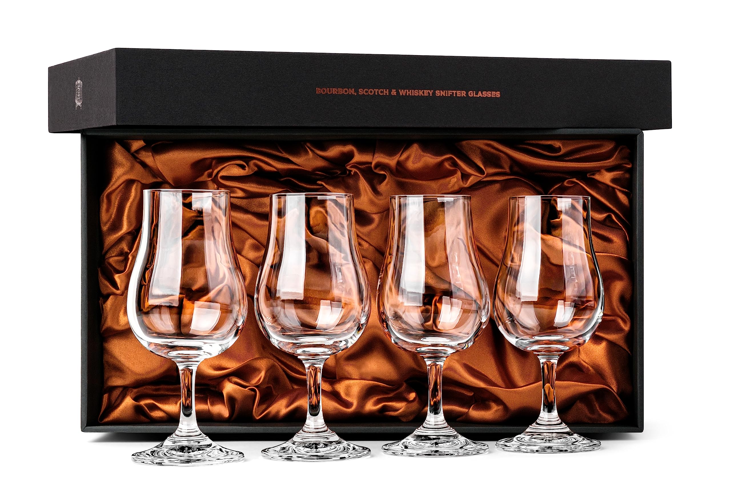 GLASSIQUE CADEAU hand holding a short stem glass for comfortable nosing