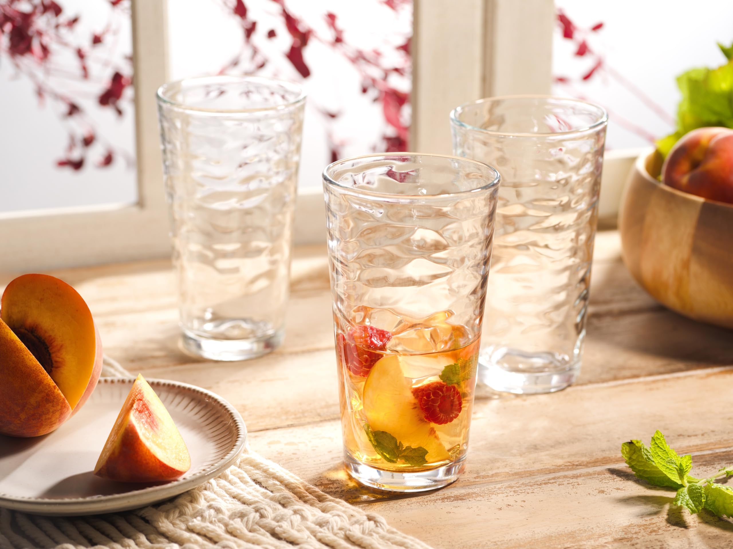 Glaver's filled cocktail in glass demonstrating presentation boost for mixed drinks