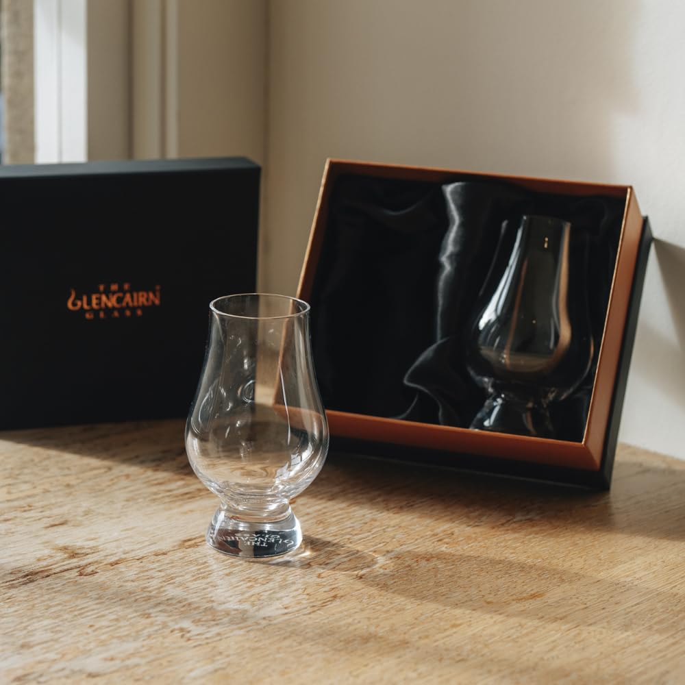 GLENCAIRN side profile of glass emphasizing tapered rim that guides scent