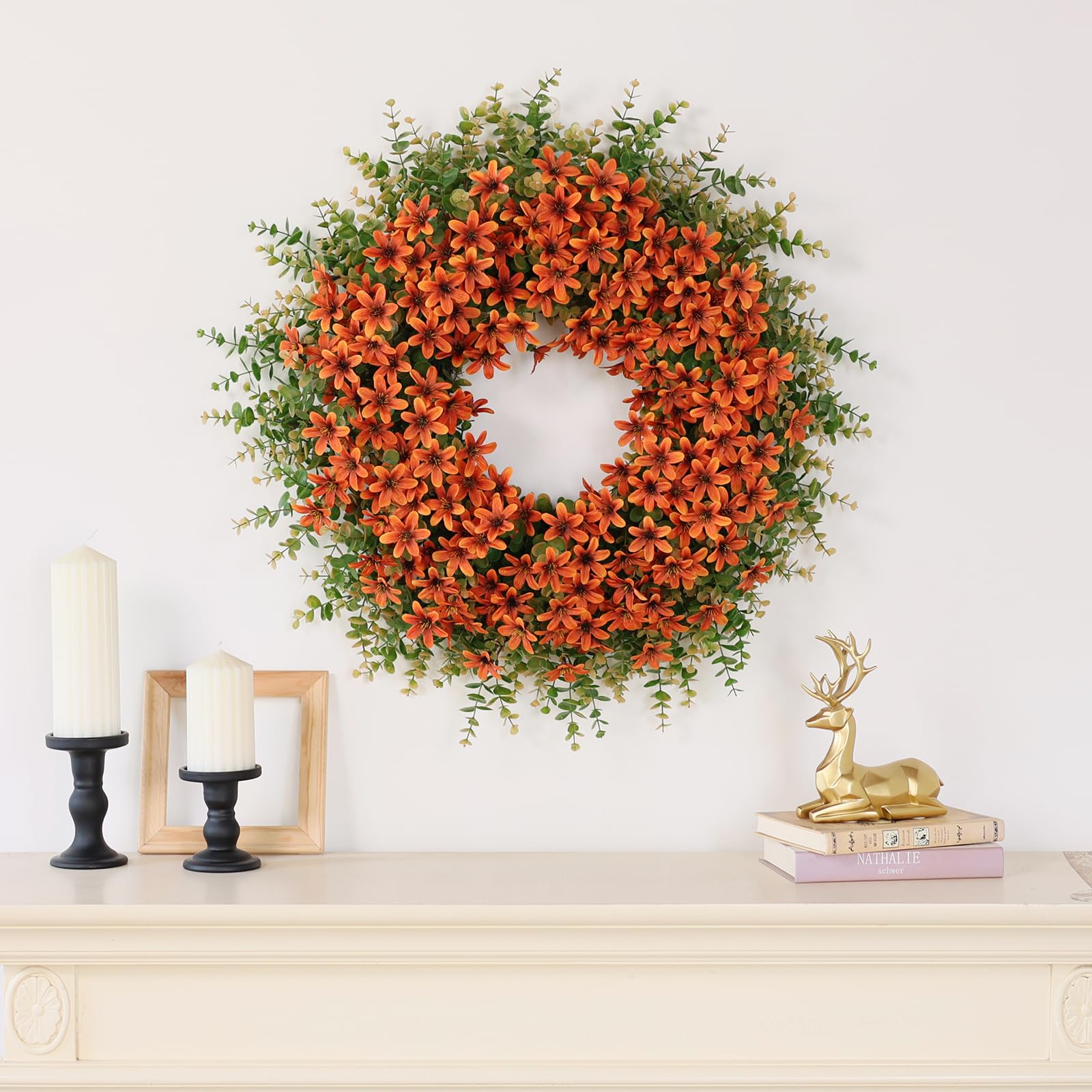 GLIDLION wreath hung on door demonstrates welcoming seasonal decor effect