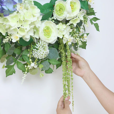 GLIDLION wreath used in wedding decor creating elegant atmosphere