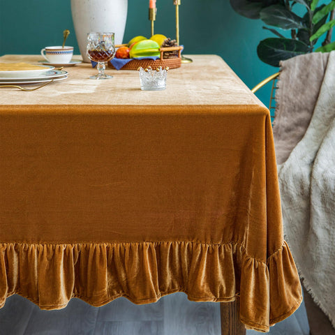 GLORY SEASON full rectangle tablecloth on dining table shows luxurious finish