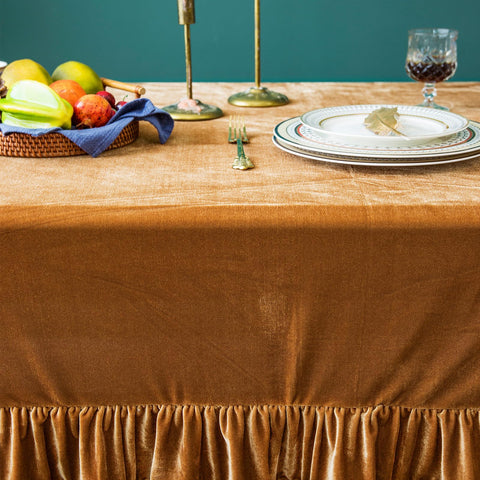 GLORY SEASON drape comparison showing drop length and fit on table