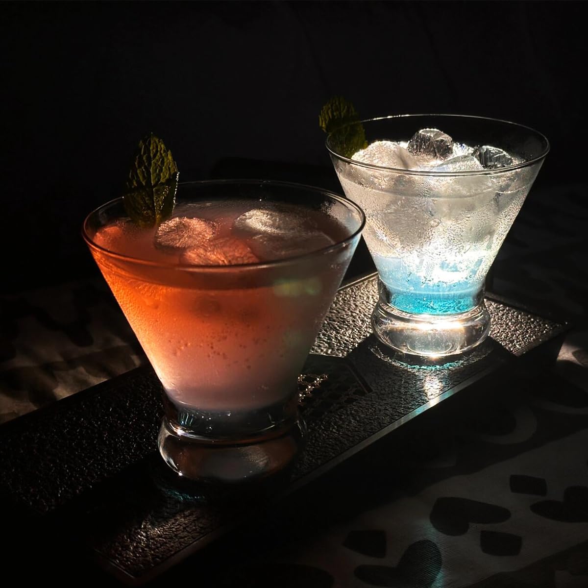 Gnimihz close-up of thin laser-cut rim highlighting clarity and refined sipping