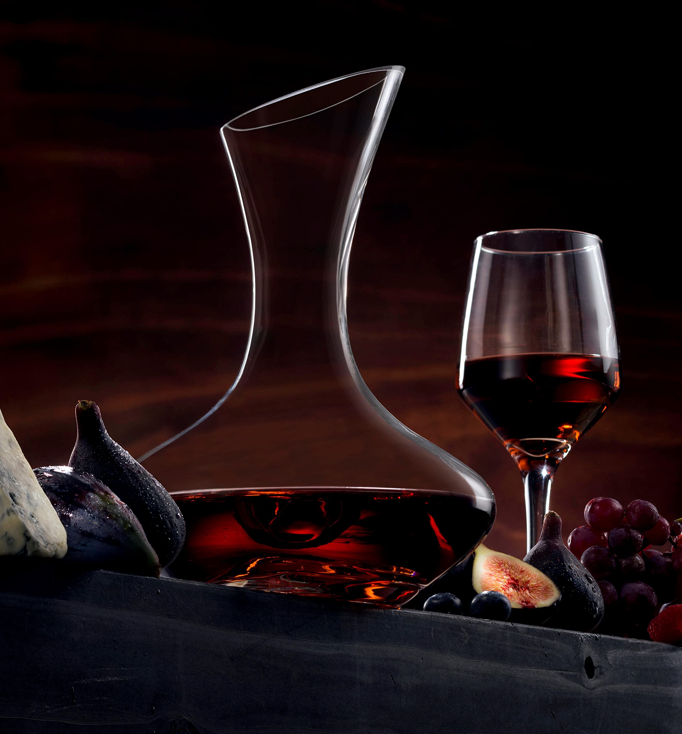 Godinger decanter in gift-ready packaging showing handcrafted presentability benefit
