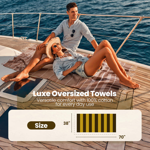 GOLD CASE LYCIA towel in hand showing lightweight portability benefit