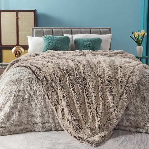 GONAAP faux fur close-up revealing dense pile and soft texture for luxurious comfort