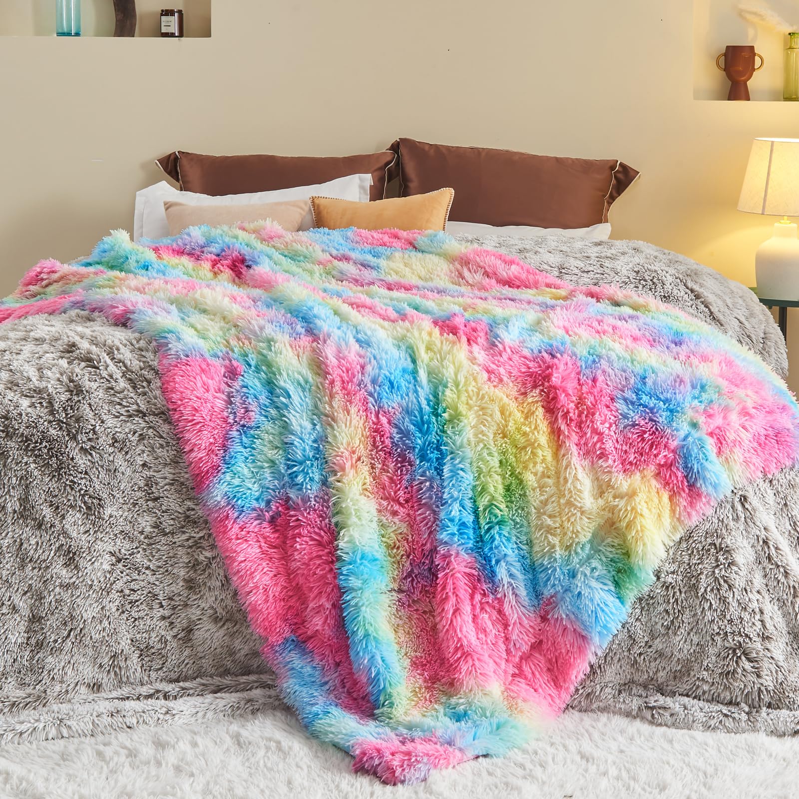 GONAAP faux fur texture closeup highlighting ultra-soft warmth