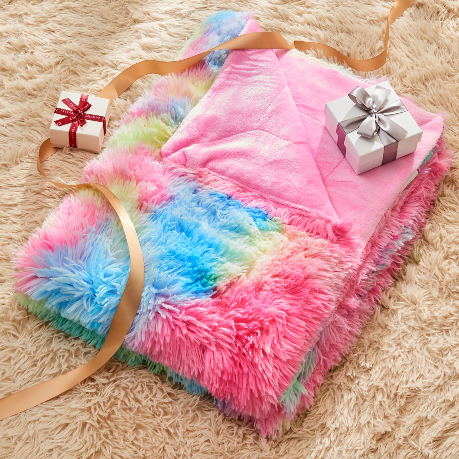 GONAAP lifestyle reading nook with throw offering relaxing comfort