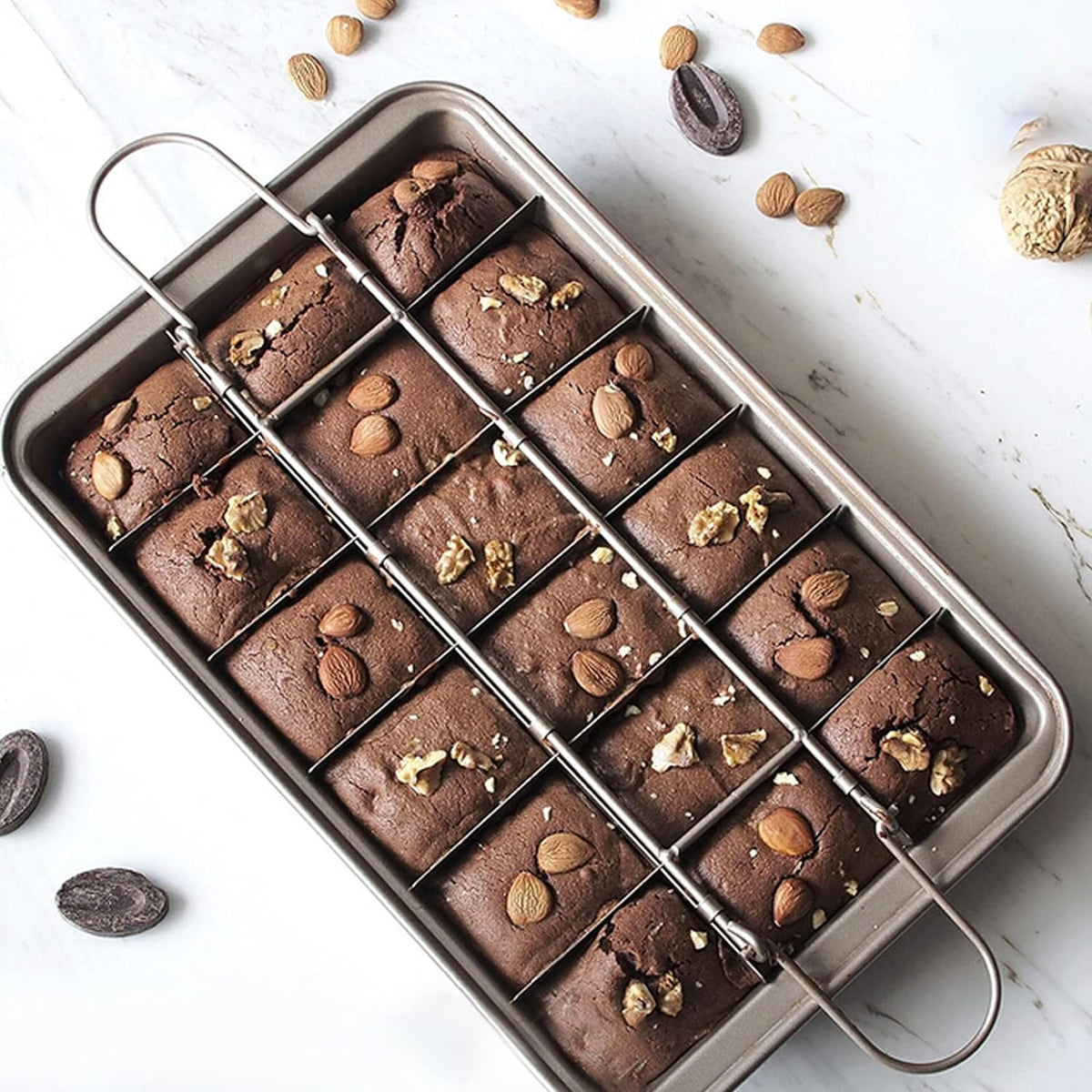Good Dee's brownie pan front view shows 18 pre-cut molds for even portions