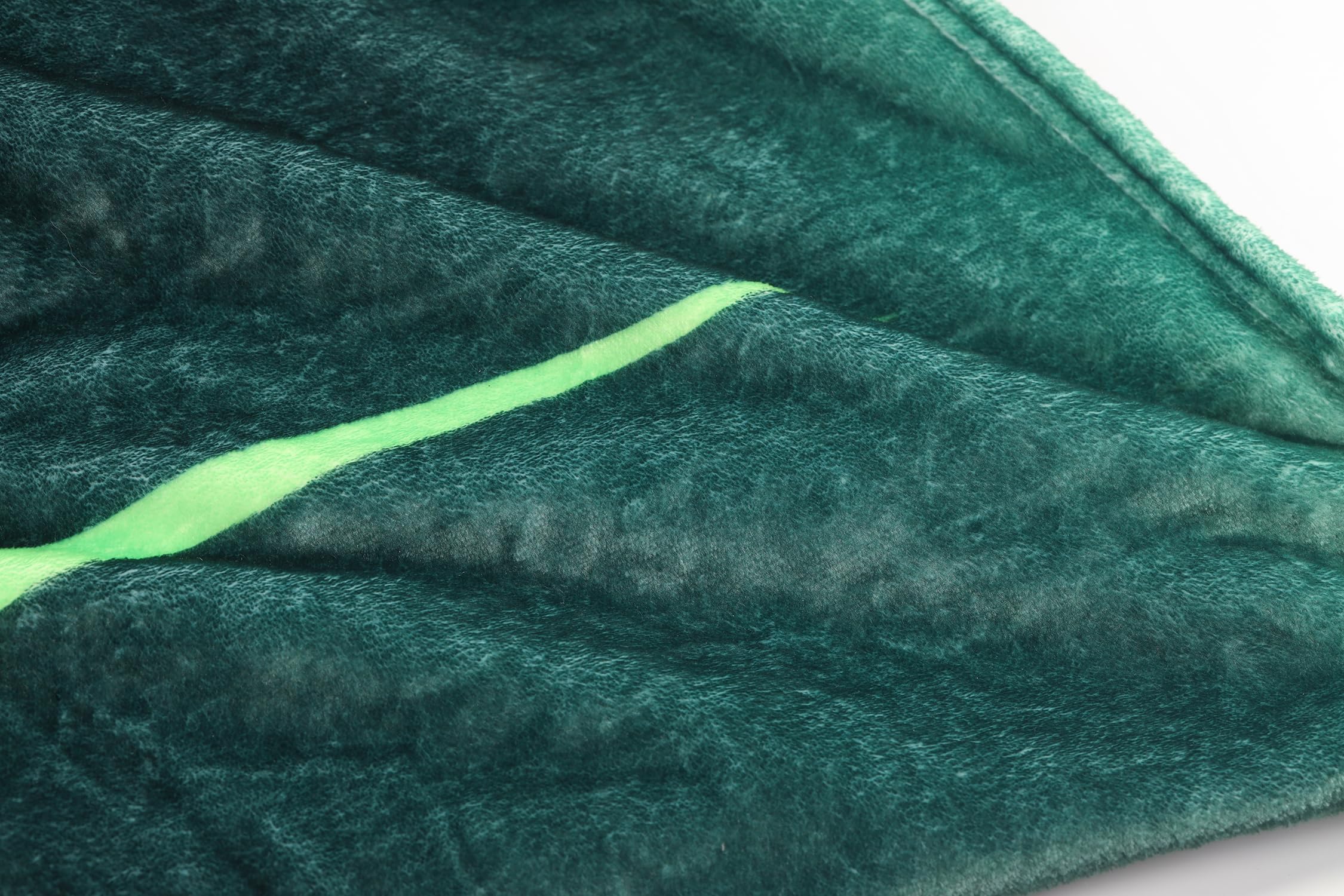 GOPQBBHYHA blanket spread on grass in picnic scene for portable outdoor comfort