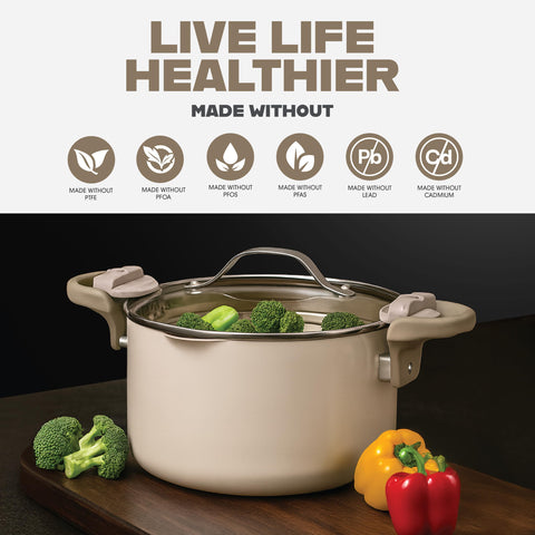 GOTHAM STEEL pot pouring and straining boiling pasta to save time benefit
