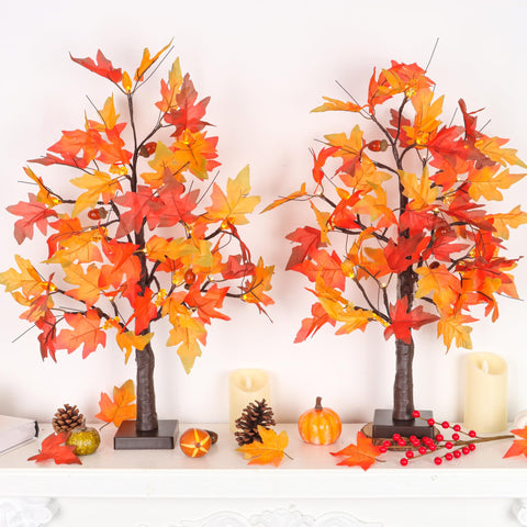 Grastfu close-up of realistic maple leaves highlighting texture and seasonal warmth
