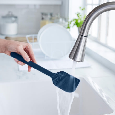 GreenPan ladle pouring soup into bowl, illustrating easy serving benefit