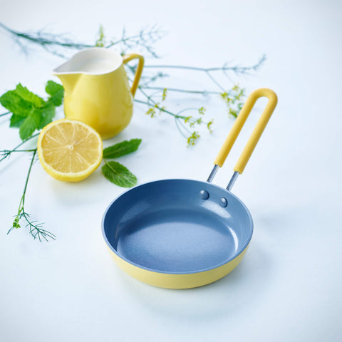 GreenPan handle closeup with silicone wrap offering a cool non-slip grip advantage