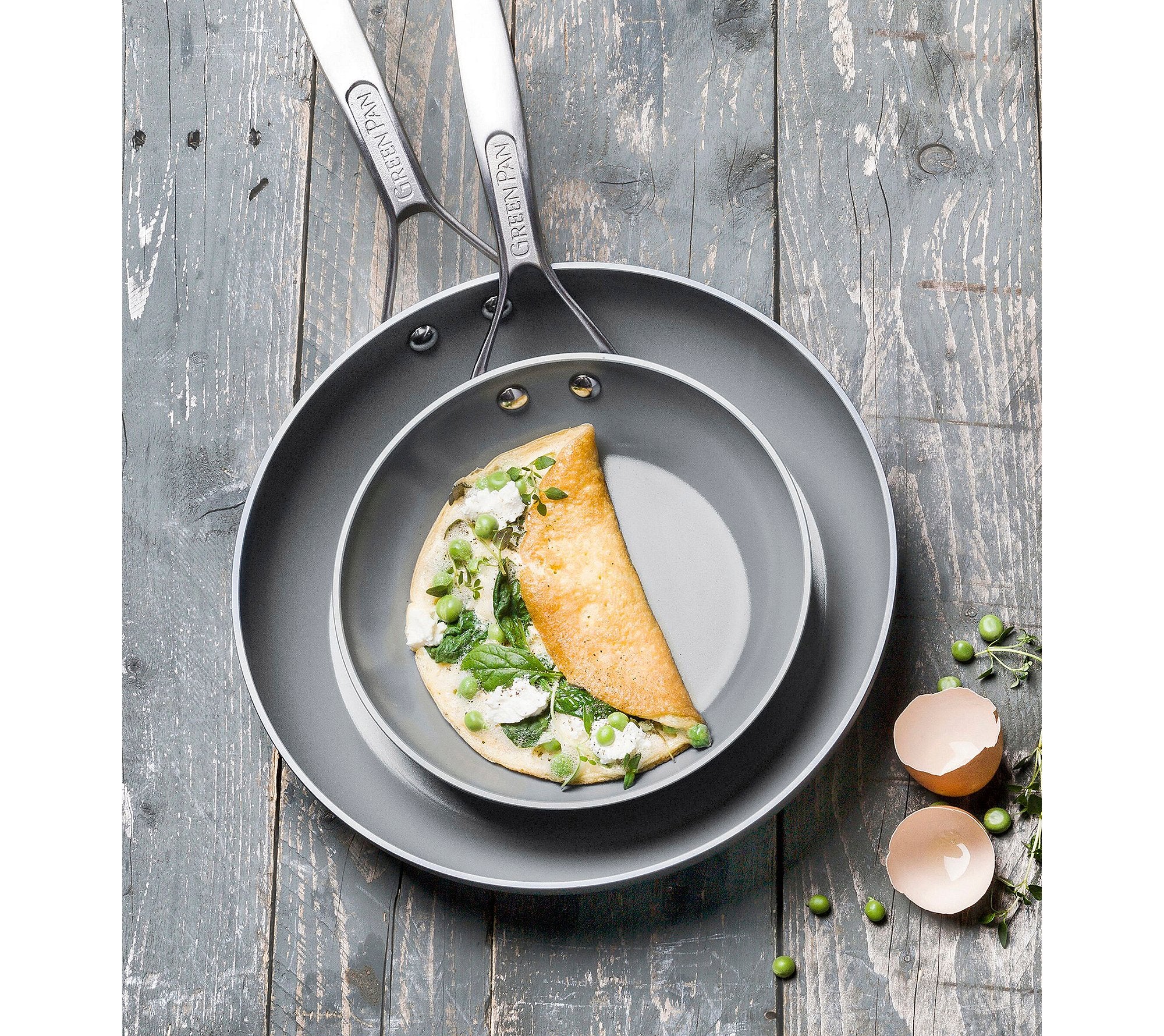 GreenPan Paris Pro handle and ceramic surface close-up demonstrating grip and nonstick