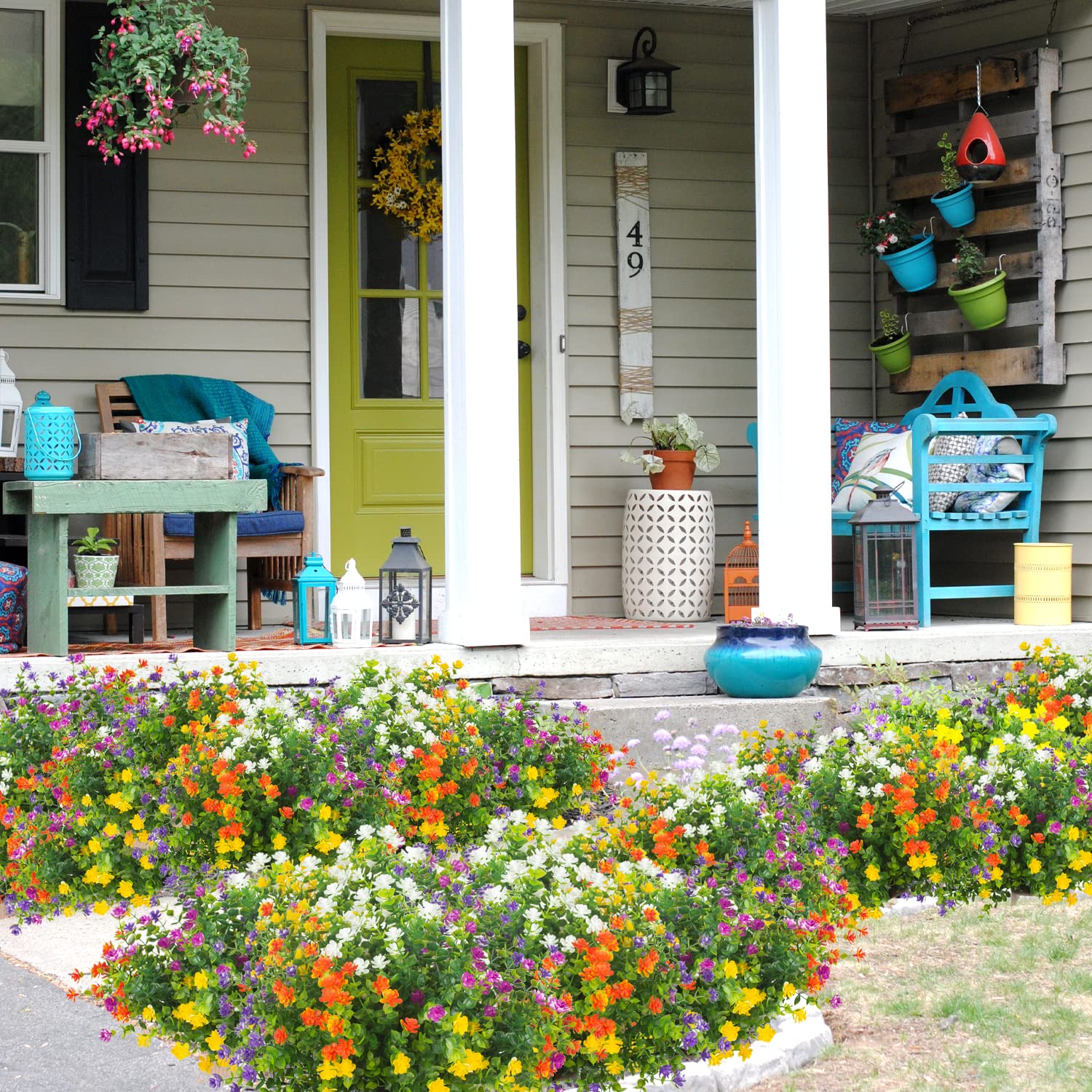 Grunyia used as garden table centerpiece offering instant decor