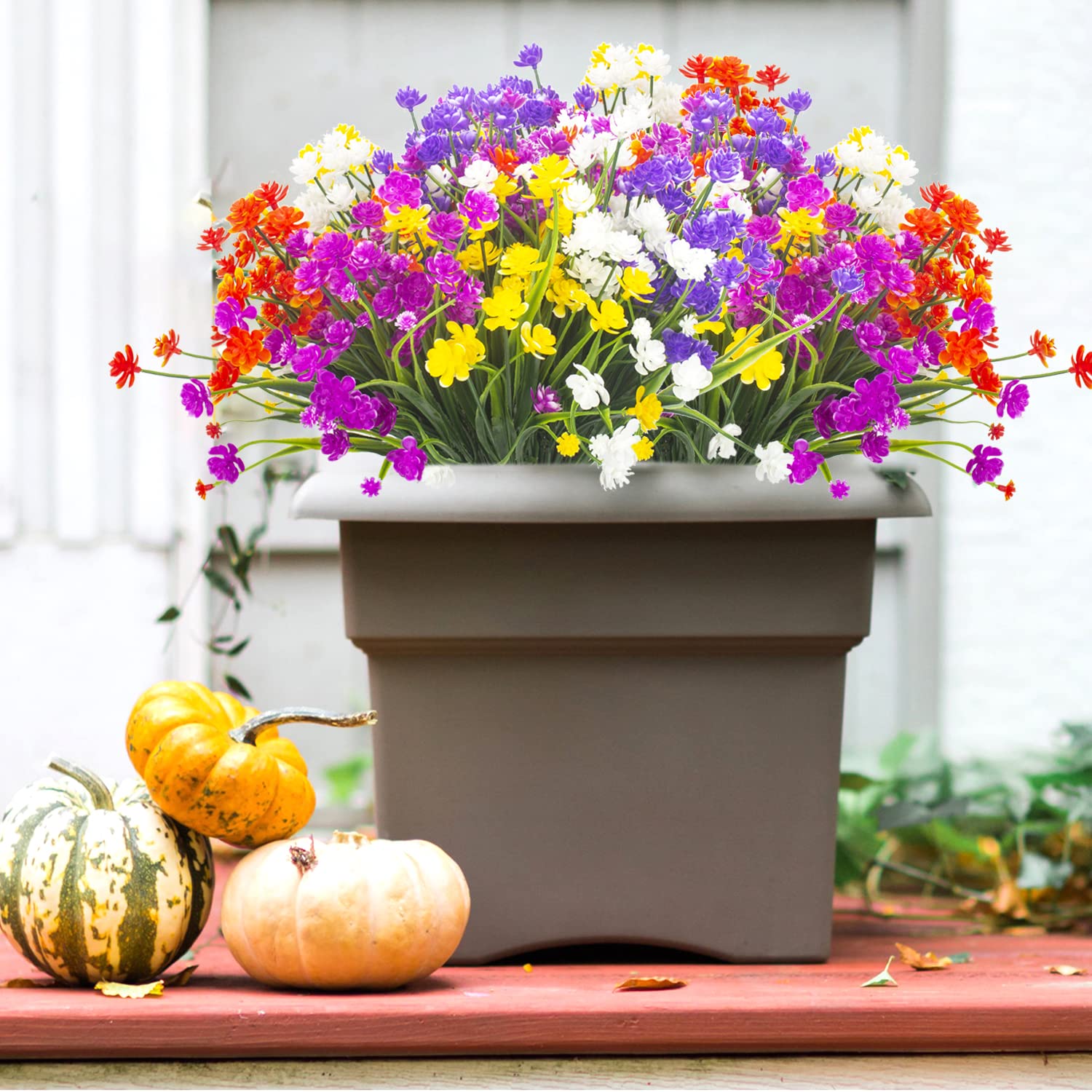Grunyia detailed stems and leaves showing durable, flexible construction