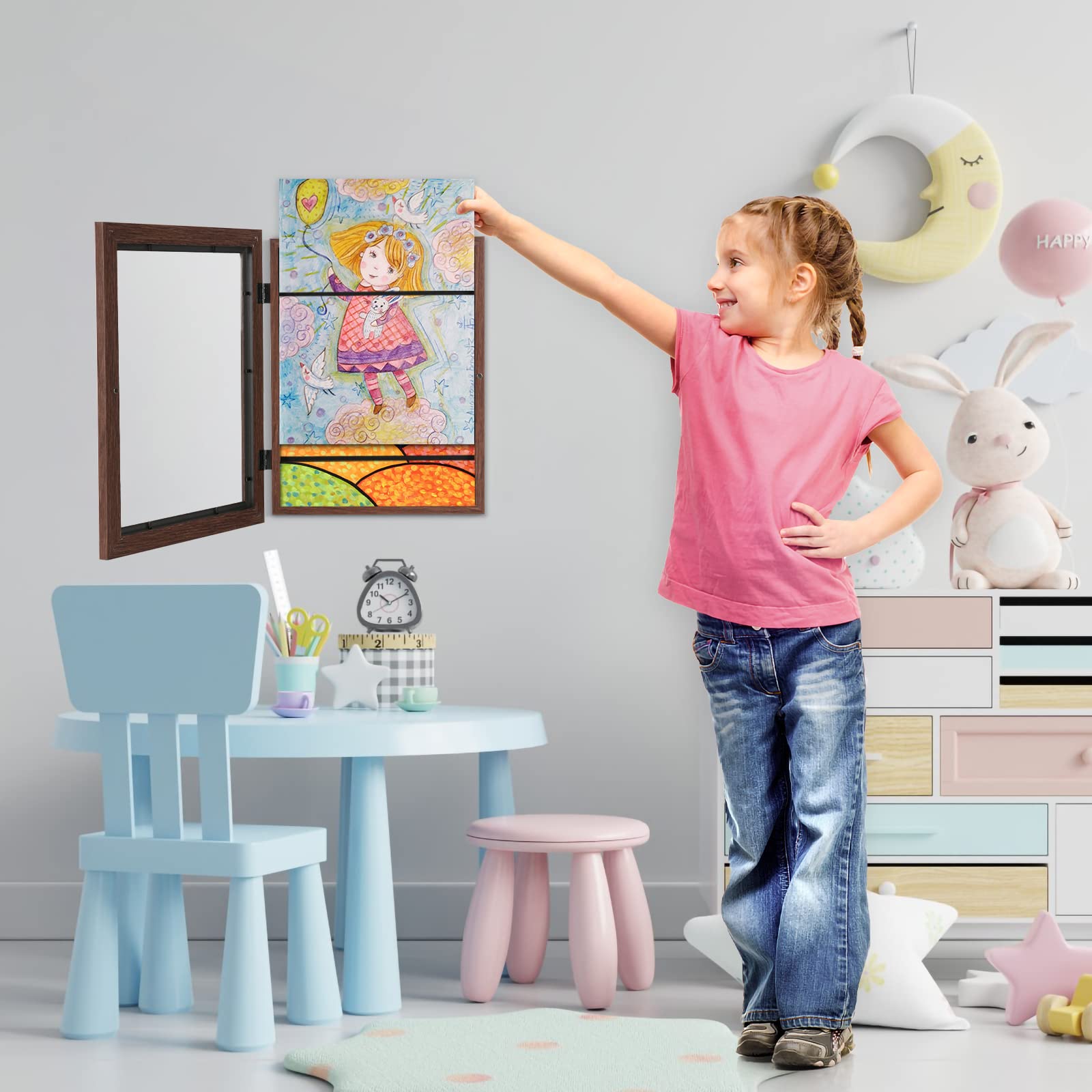 GULETHUN frame with stacked artwork to show capacity benefit
