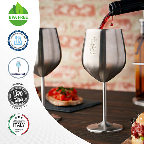 Gusto Nostro polished bowl close-up highlighting mirror finish and easy cleaning