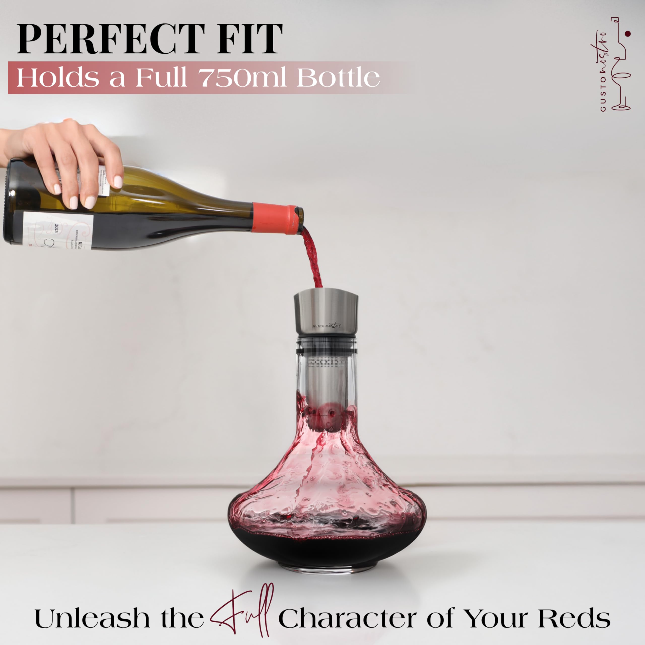 Gusto Nostro stainless steel pourer close-up for smooth, drip-free pouring