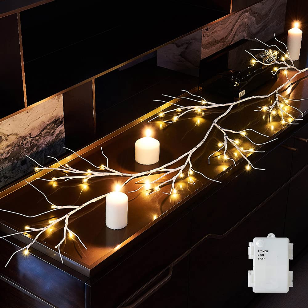 Hairui garland formed into a wreath demonstrating bendable, shapable stems