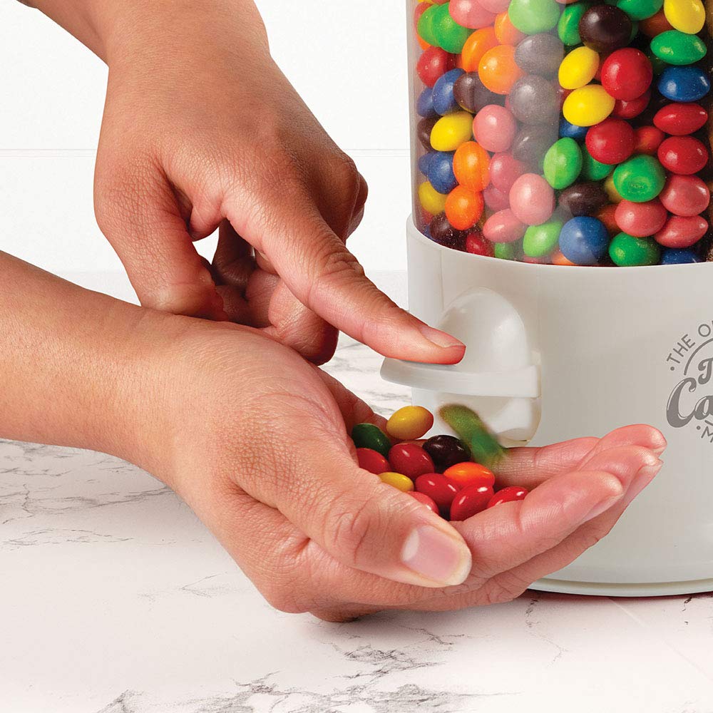Handy Gourmet close-up of clear compartments displaying colorful jelly beans for visual snack variety