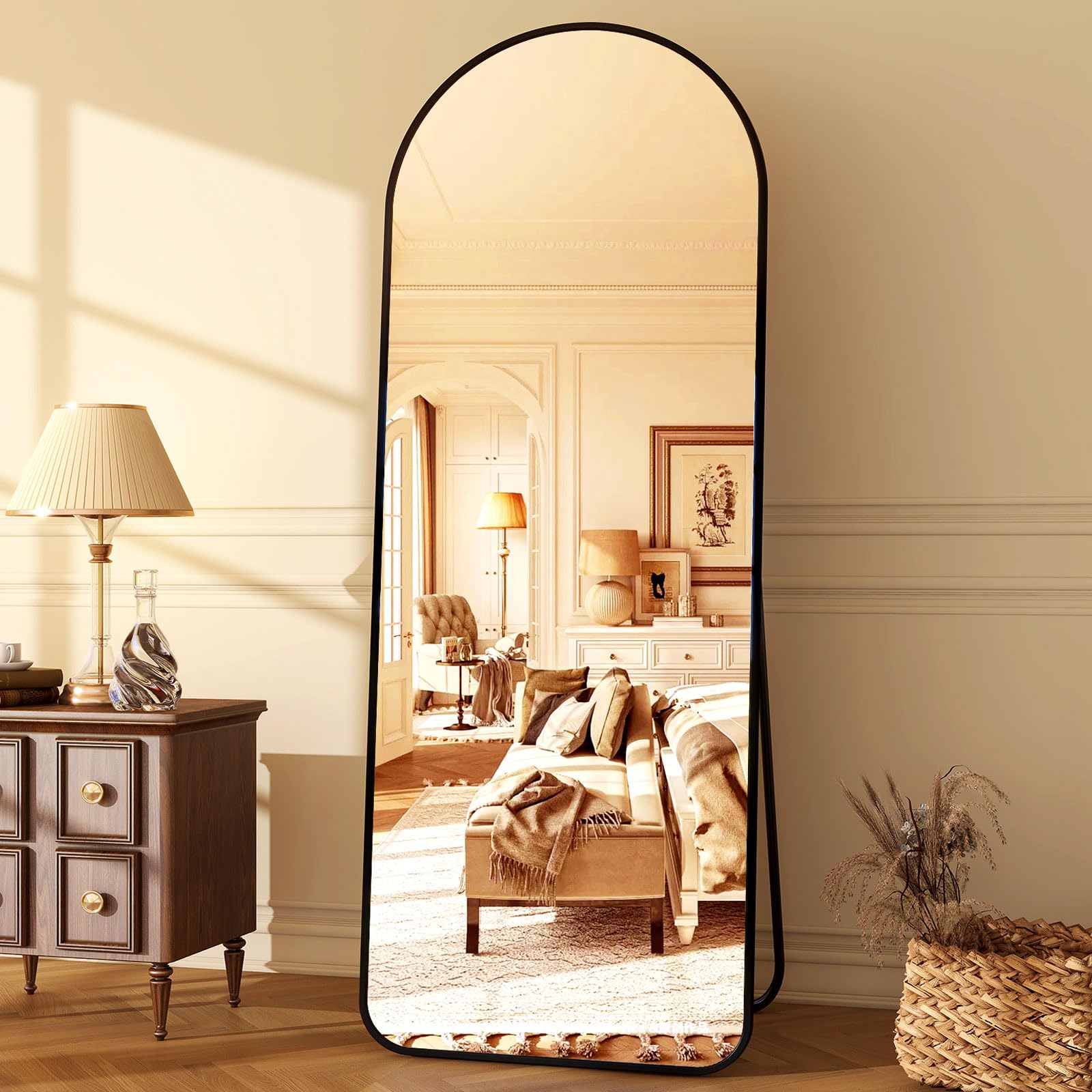 HARRITPURE arched full-length mirror front view shows sleek profile and clear reflection