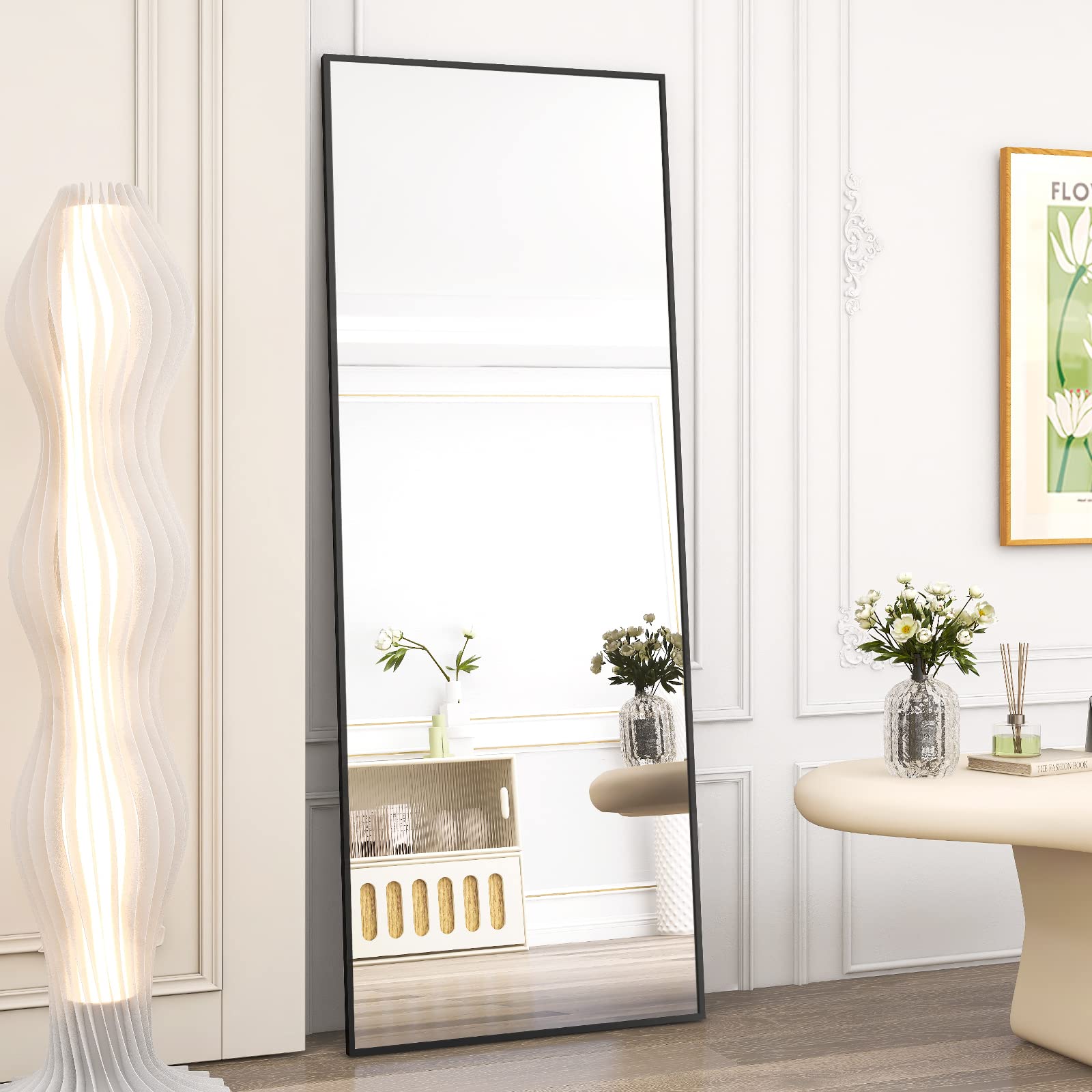 HARRITPURE mirror in bedroom showing full-body view benefit for outfit checking