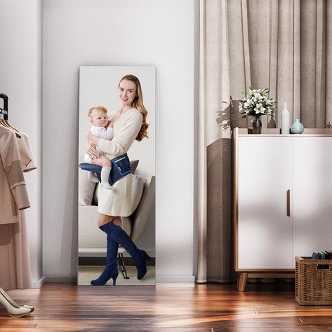 Hasipu lifestyle closet view showing mirror aiding outfit selection benefit