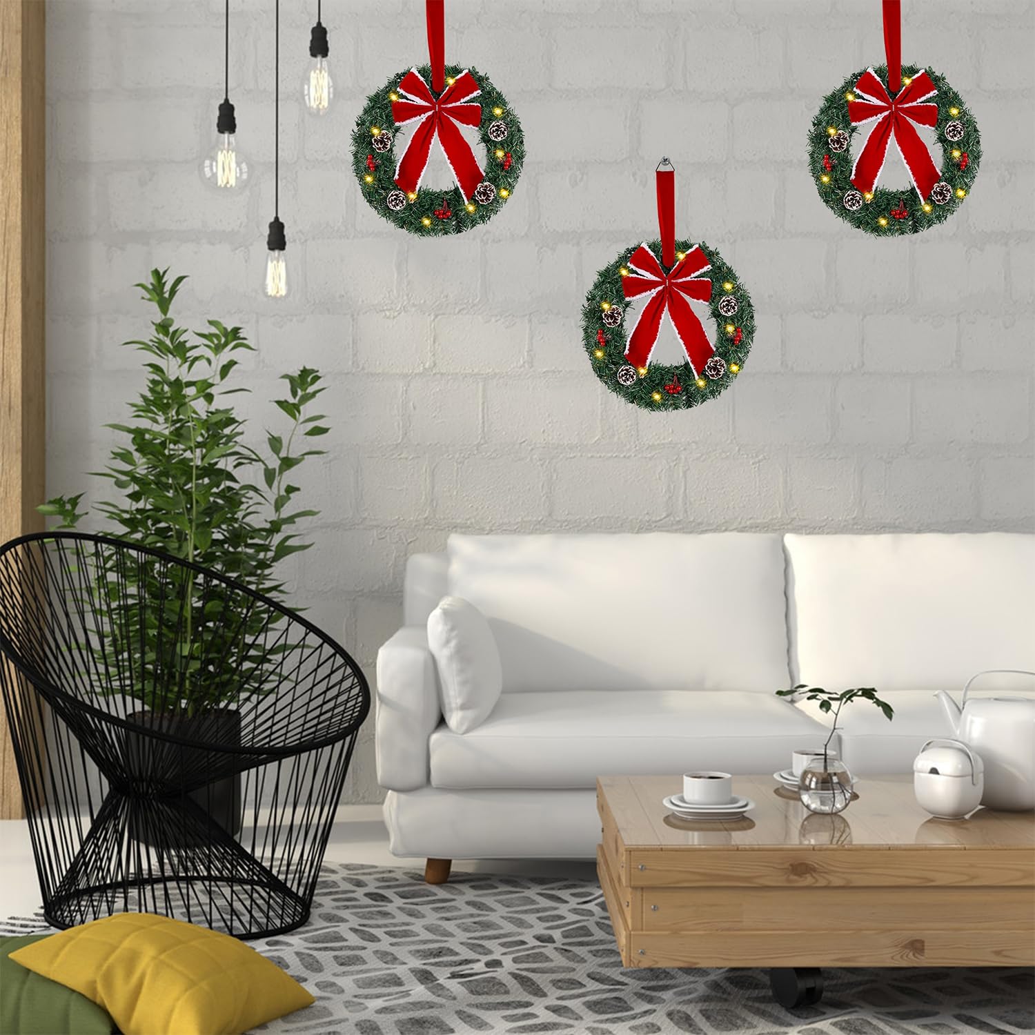 Hausse compact packaging and unfluffed wreath showing easy shipping and setup benefits