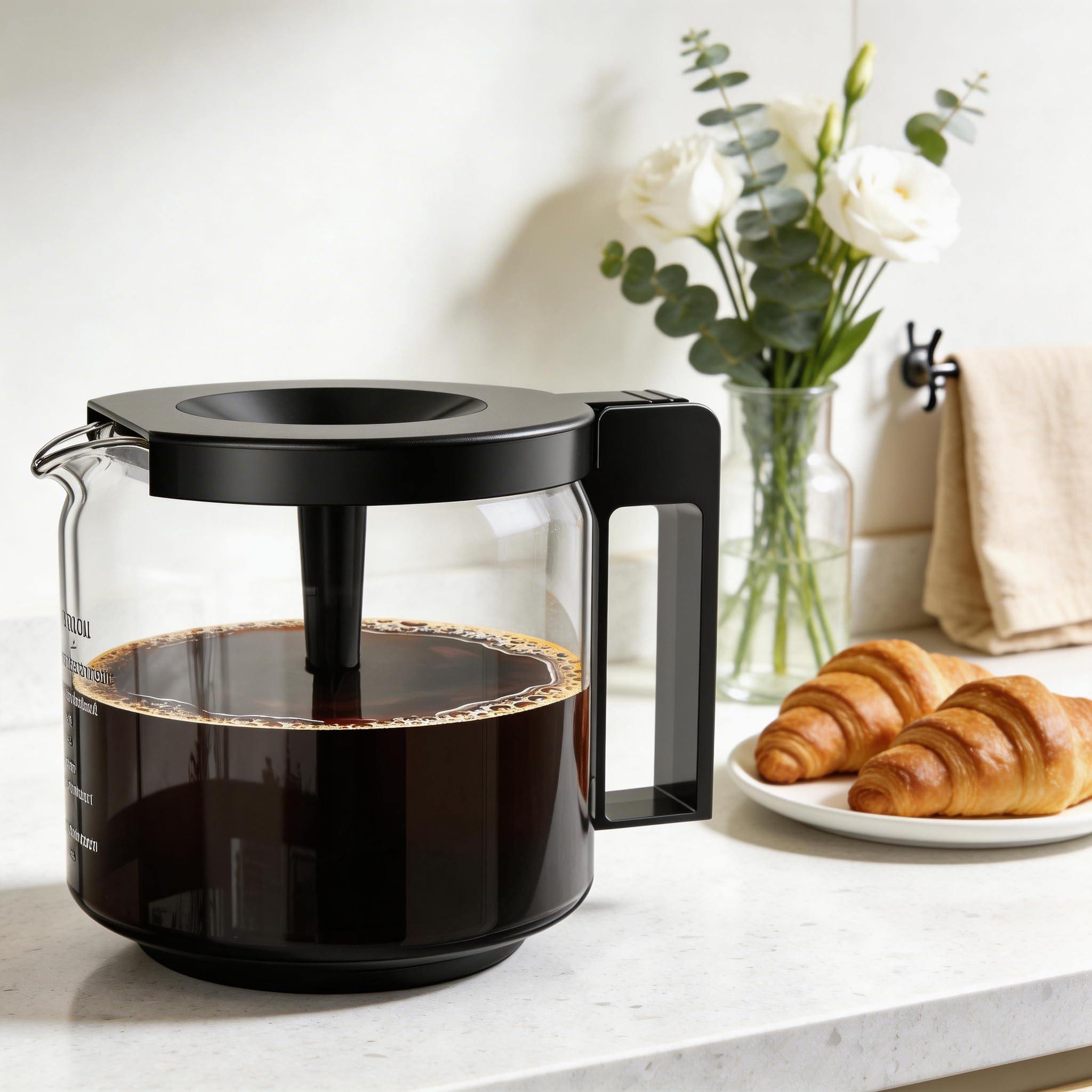 HBCyole carafe installed in Technivorm Moccamaster showing direct fit