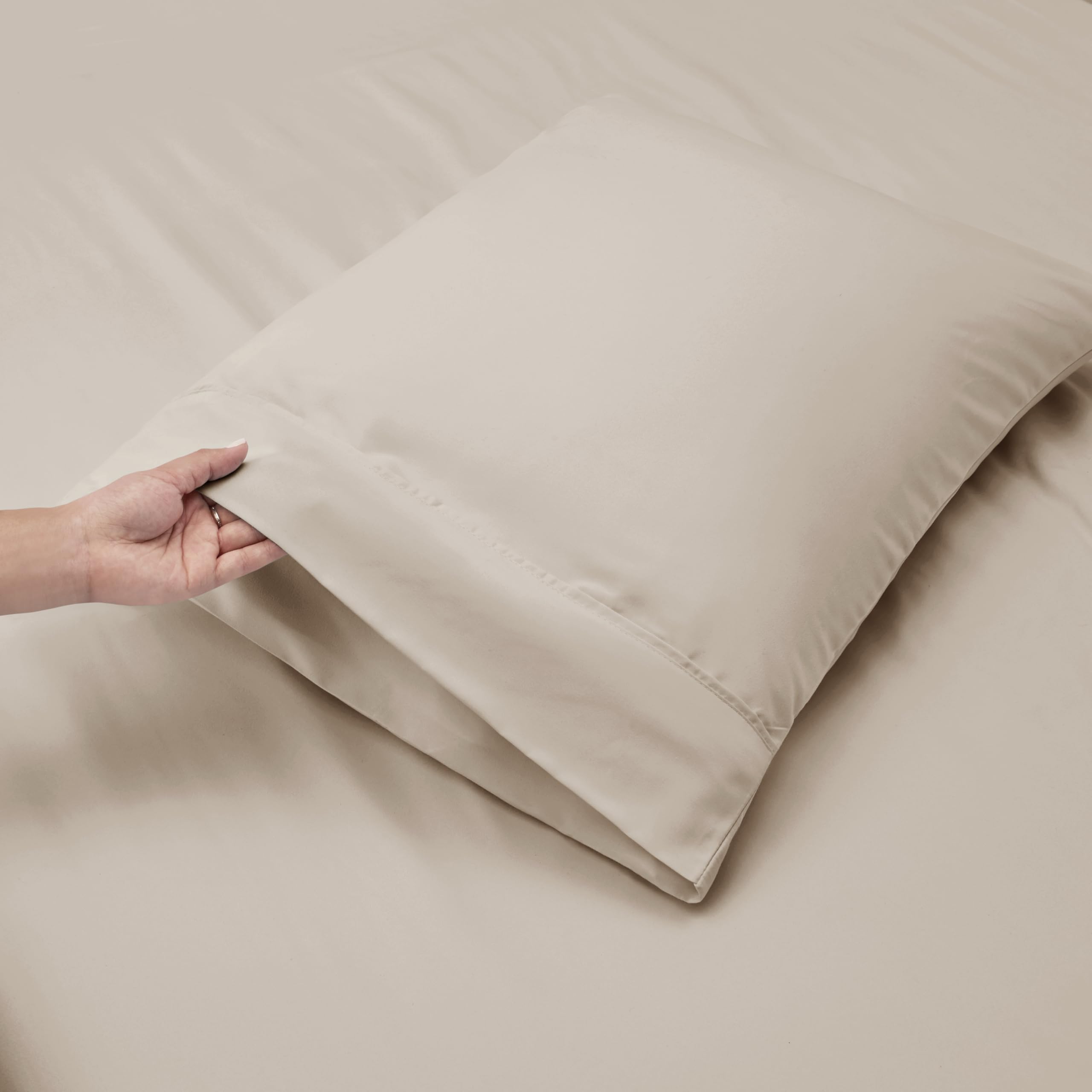 Hearth & Harbor ruler beside fitted sheet demonstrating fit for 18–24 inch mattresses