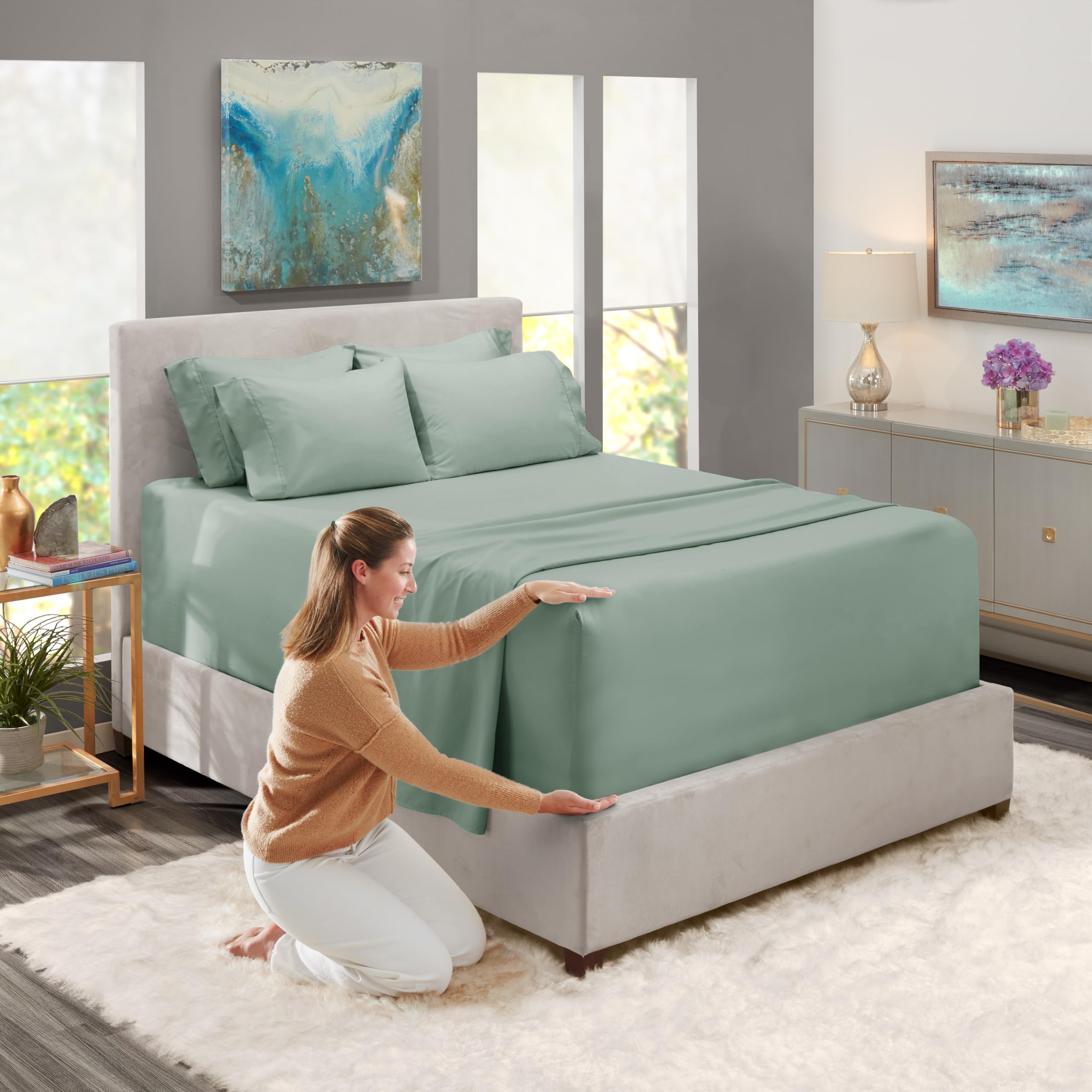 Hearth & Harbor fitted sheet on deep mattress in use, demonstrates secure fit and comfort