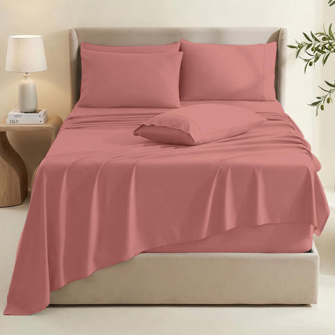 Hearth & Harbor fitted sheet detail showing deep pocket and secure fit