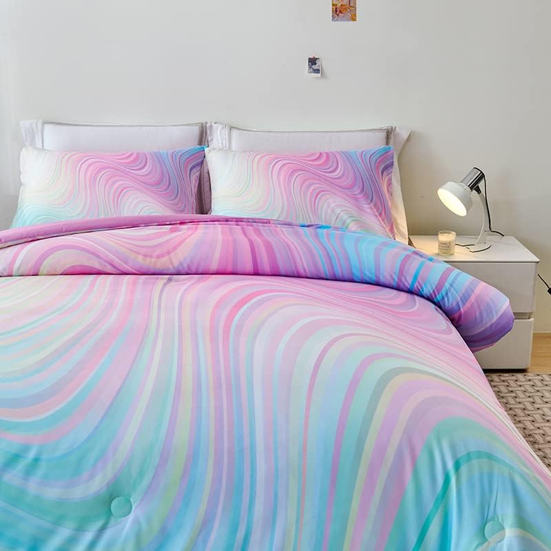 Helloosuu comforter on a styled twin bed demonstrating full coverage and playful look