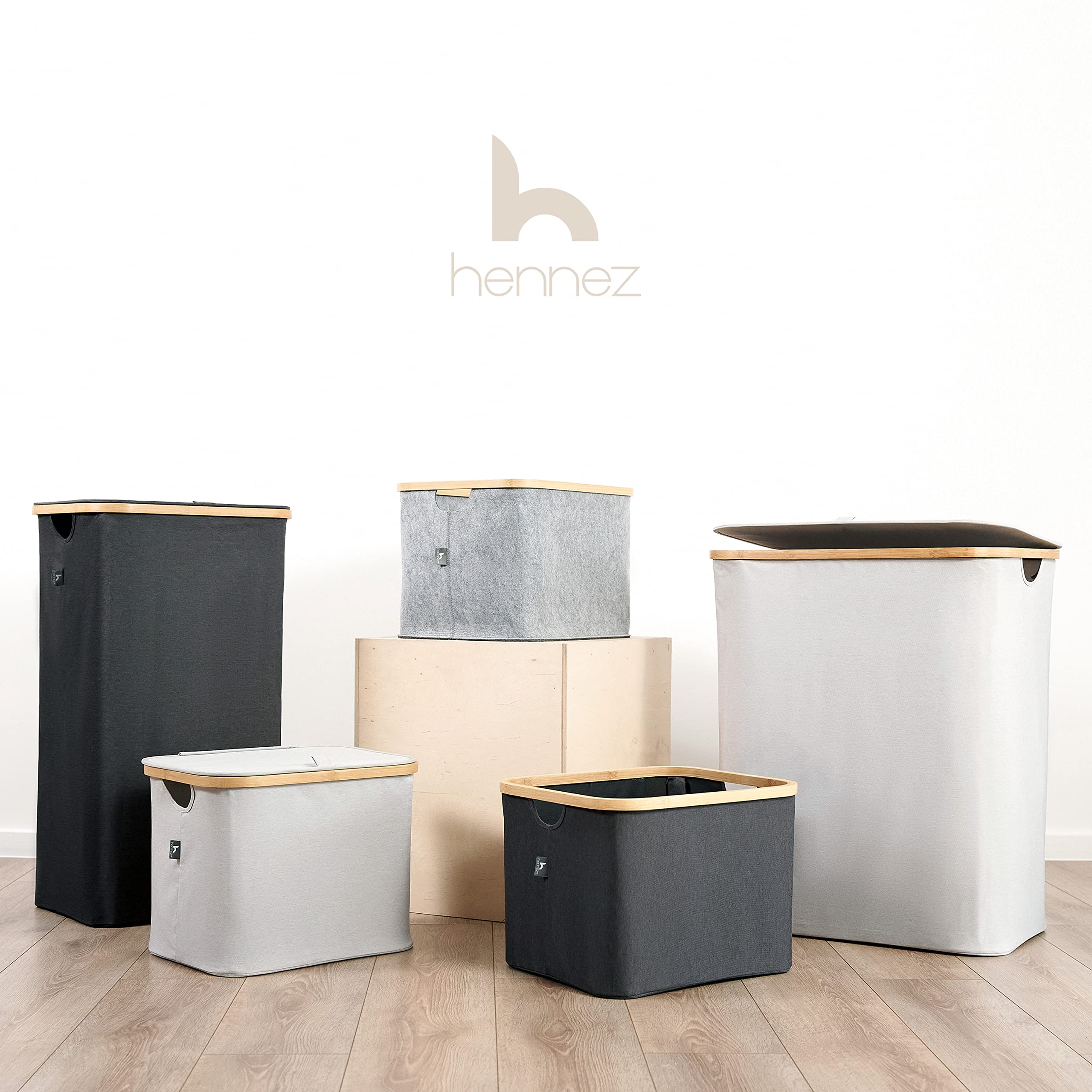 HENNEZ basket filled with towels showing transport-ready capacity