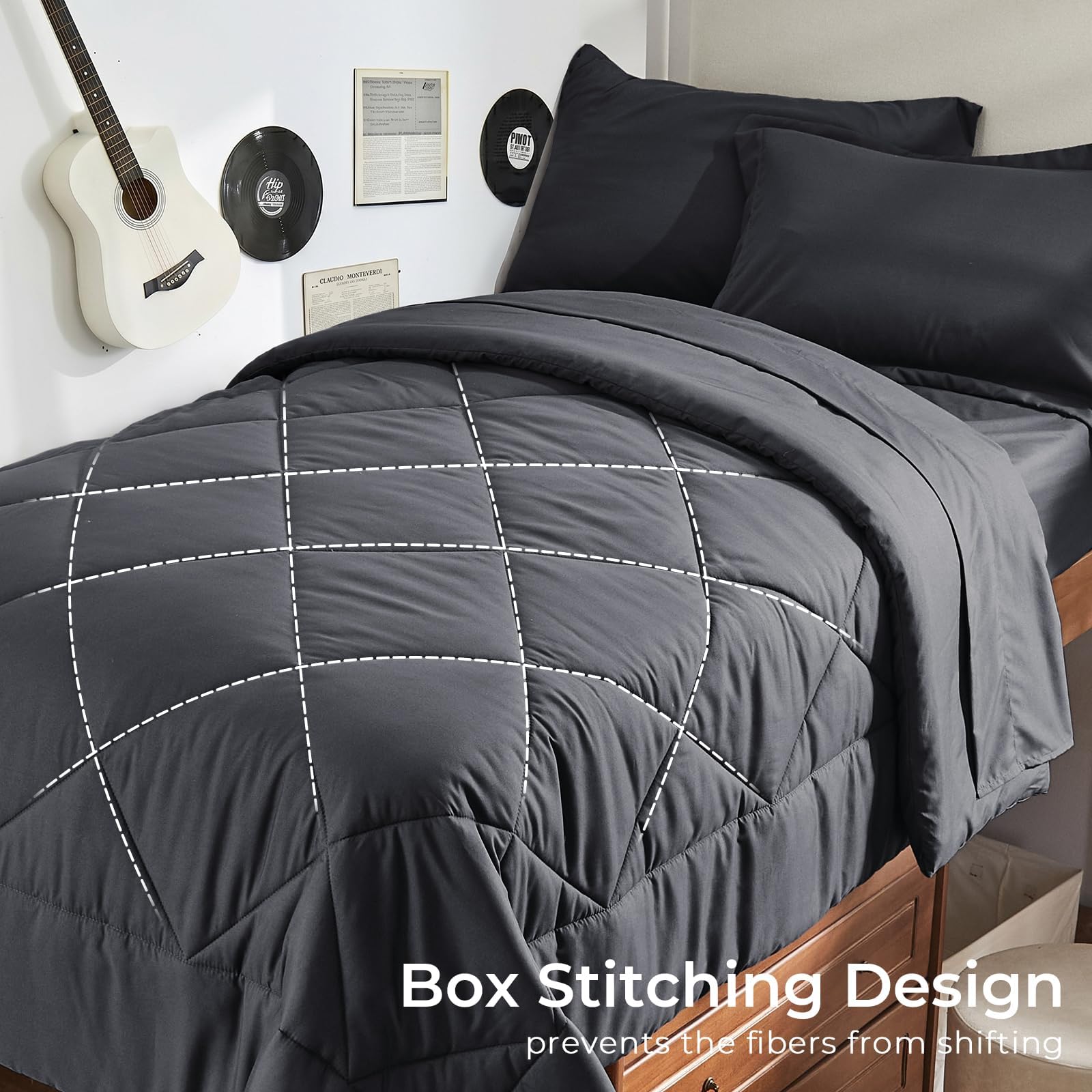 HEVUMYI brushed microfiber texture close-up for soft, cloud-like comfort
