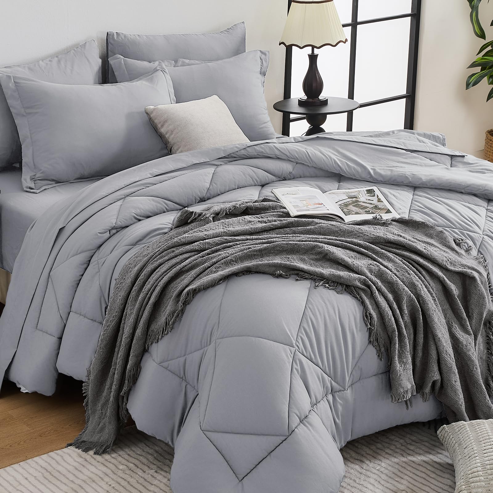 HEVUMYI front view of full queen set showing neat bed and modern light gray look for style